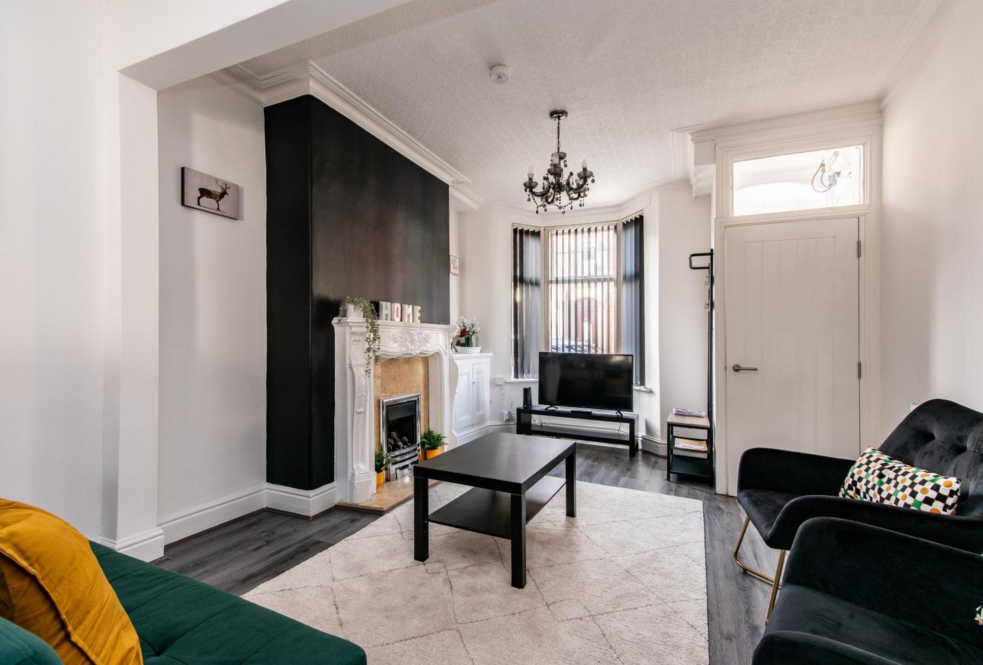 2 Bed House Close To Liverpool & Everton Stadiums Exterior photo